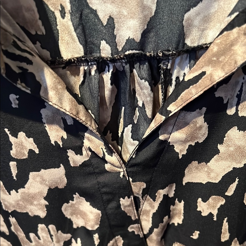 Excellent Condition Black and Tan Patterned Dress - Picture 4 of 6